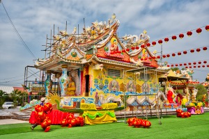 Chao Pho Nakharat Shrine